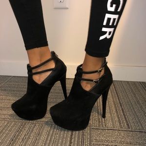 Steve Madden 6 inch black heels